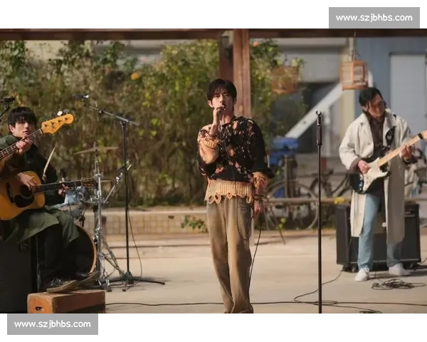 配角的舞台:平凡中的璀璨光芒 配角的舞台:平凡中的璀璨光芒