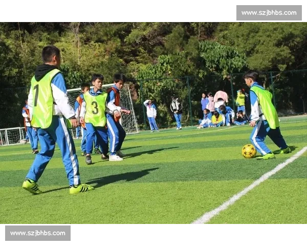 扬帆 + 武外教育基金会:绿茵场点亮乡村儿童足球梦 扬帆 + 武外教育基金会:绿茵场点亮乡村儿童足球梦